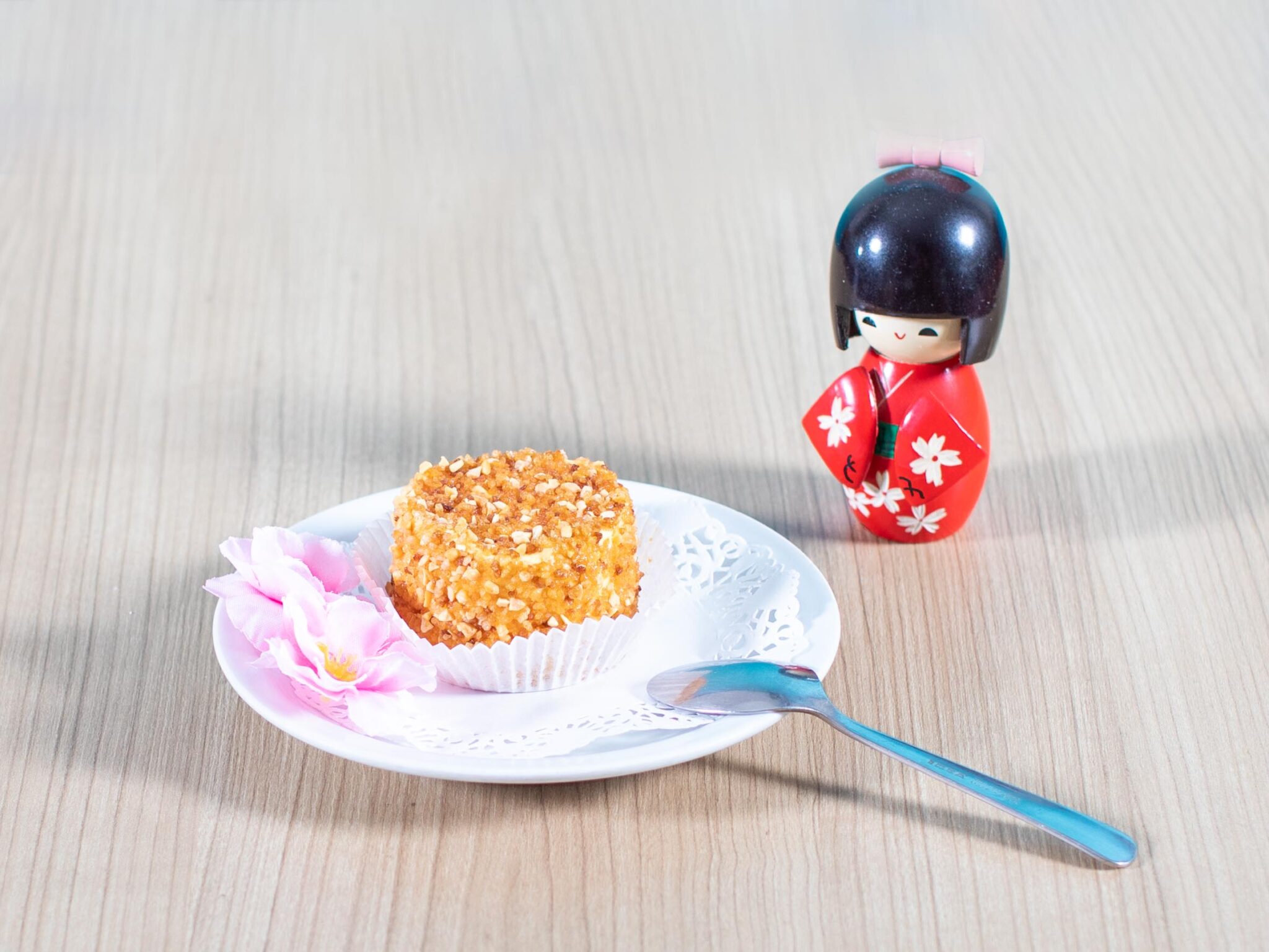 Mystère (vanilla ice cream, meringue, praline)